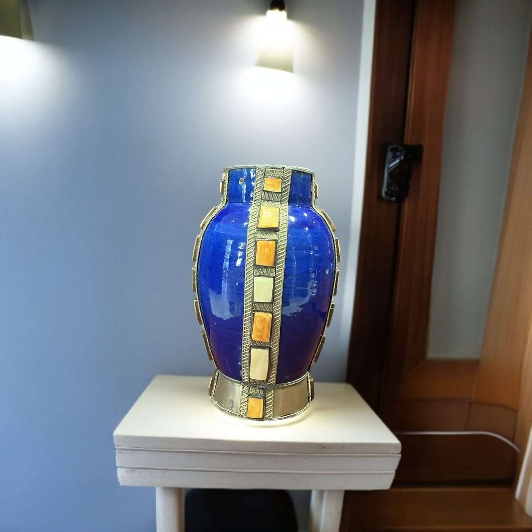 Einzigartige dekorative antike Vase aus blau glasierter Keramik
