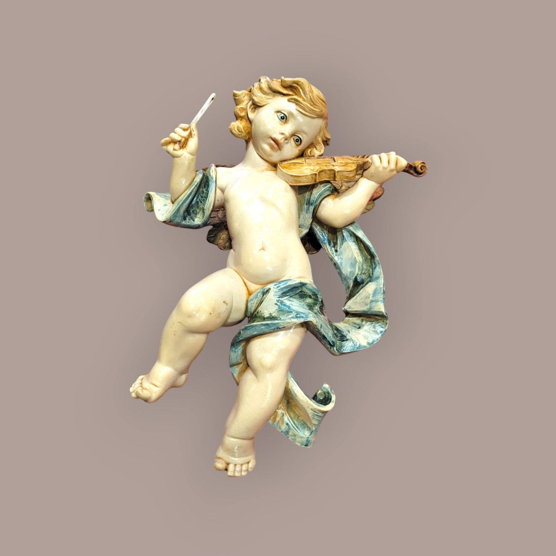 Pareja de ángeles musicales Fontanini, pintados a mano, en resina con detalles dorados, ideales para decoración clásica del hogar.