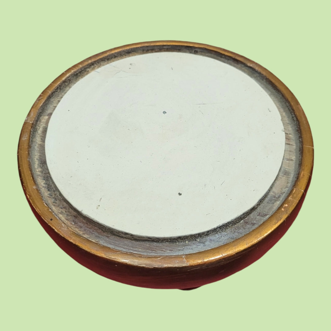 Peana de madera para colección de 14,5 cm de diámetro con acabado rústico, ideal para exhibir objetos decorativos o cúpulas de cristal.