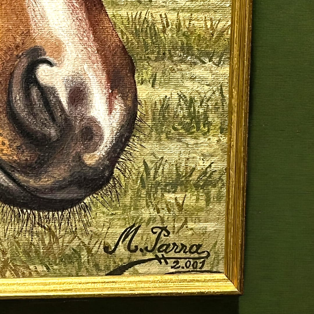 Firma de Miguel Parra en óleo de caballo. Detalle de la pintura con trazo realista y textura enmarcada, ideal para coleccionistas y decoración exclusiva.