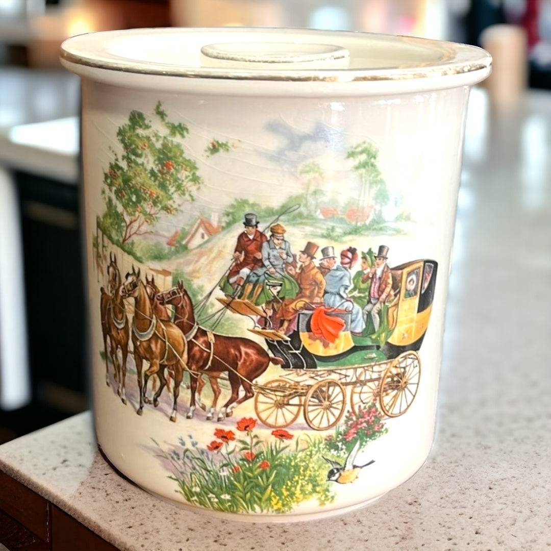 Tarro Carruaje de porcelana San Claudio con diseño vintage de carruaje tirado por caballos, ideal para decoración y almacenamiento en el hogar.