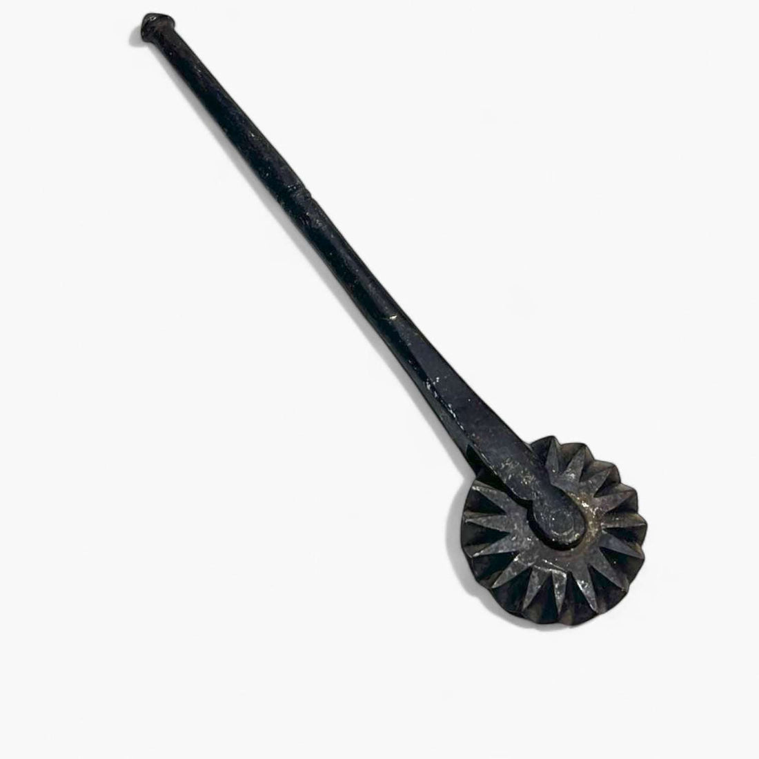 Marcador pastelero antiguo del siglo XVII en hierro forjado