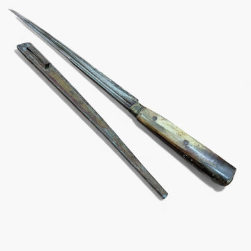 Navajon de Madrid o bayoneta andaluza siglo XVIII original con empuñadura de hueso y funda metálica, pieza de colección para decoración histórica.