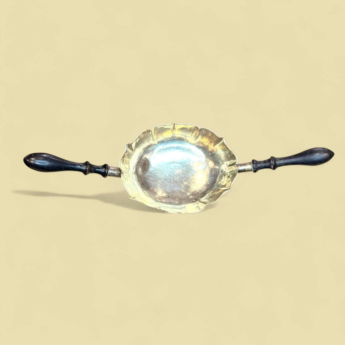 Chofeta o braserillo manual de sobremesa: pieza única