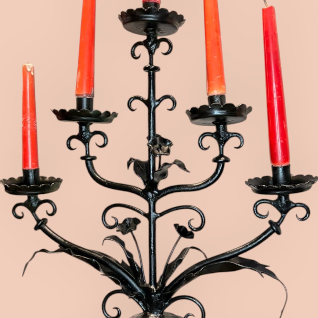 Pareja de candelabros de forja antiguos 5 velas grandes
