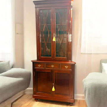 Estantería esquinera de caoba clásica elegante