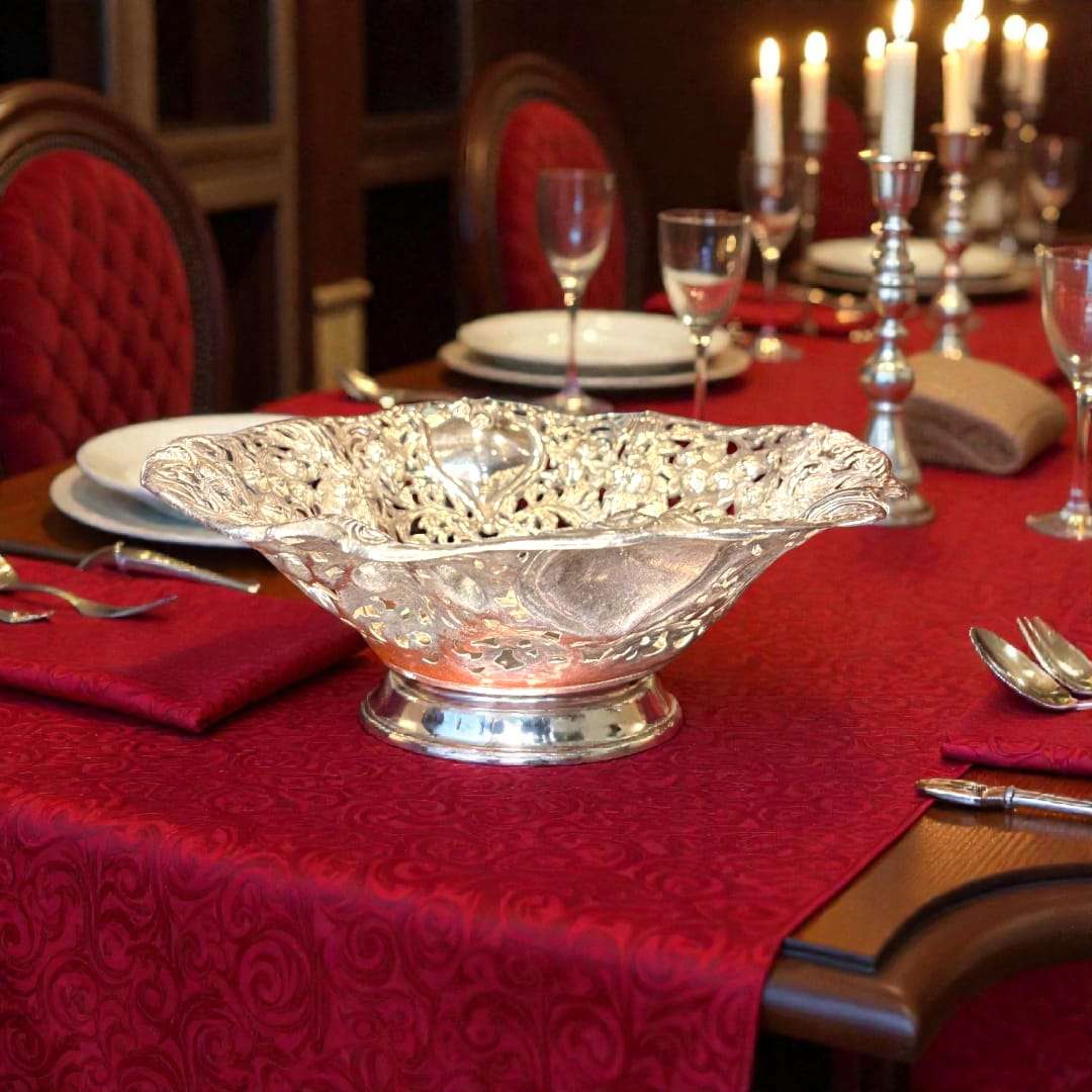 Panera de Metal Plateado Clásica 30 cm en decoración de mesa