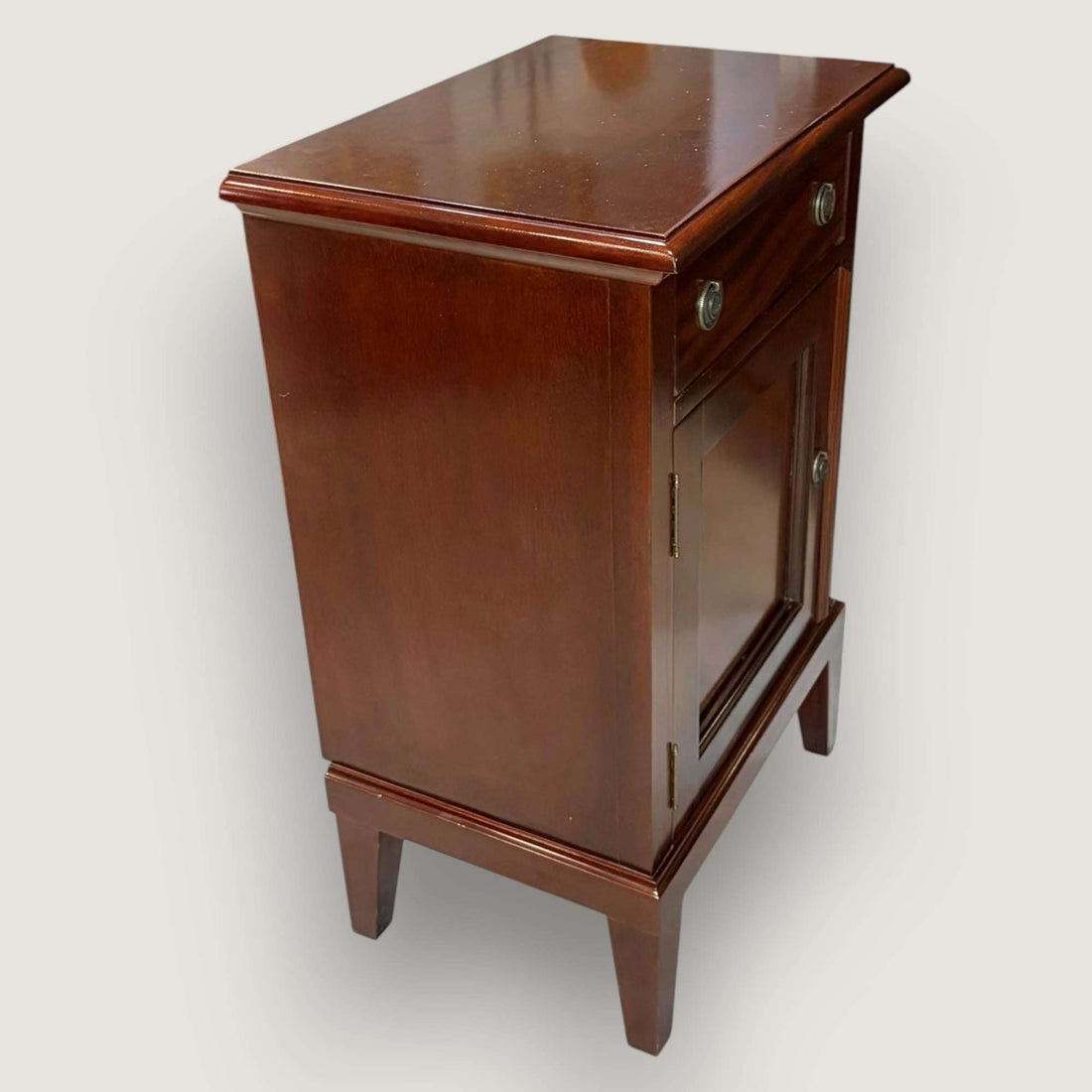 Mesa de Noche de Caoba Victoriana con Cajón