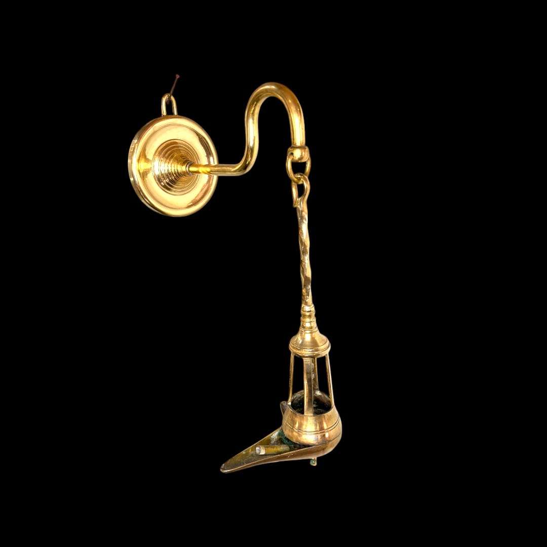 Candil de Metal Dorado Antiguo de Pared