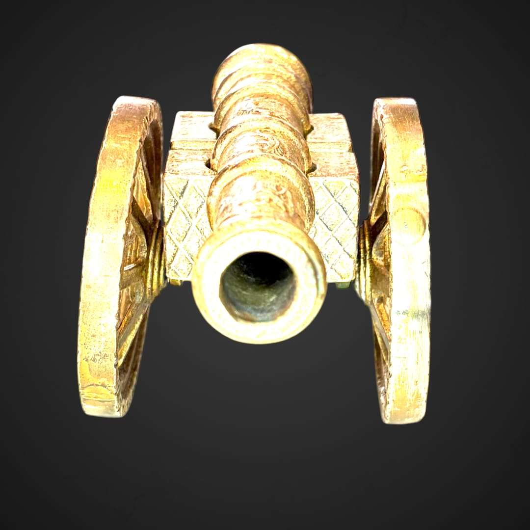 Cañón de bronce decorativo con carro | Antigüedad