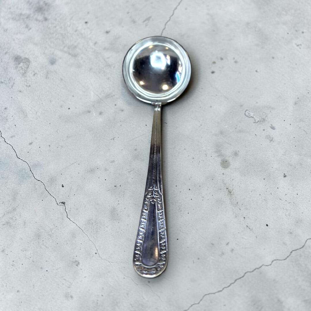 Este Cazo es una oportunidad única, limitada y perfecta para quienes buscan objetos con historia y estilo propio.