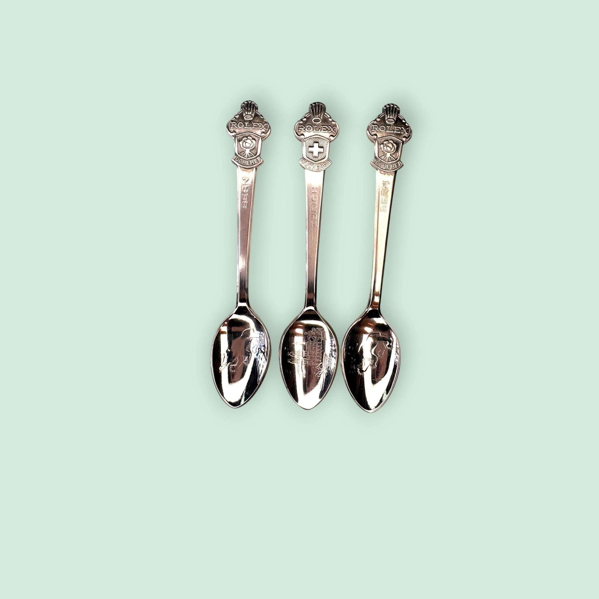 Estas Cucharas son una oportunidad única para adquirir un conjunto decorativo, limitado y con fuerte valor visual. 