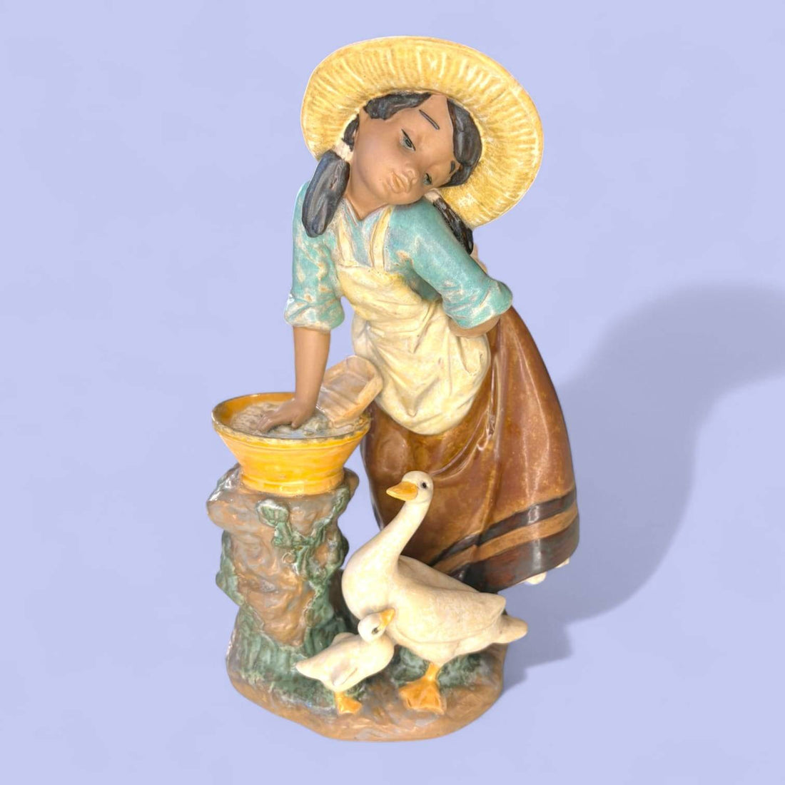 Figura Lladró Laundry Day porcelana gres decorativa