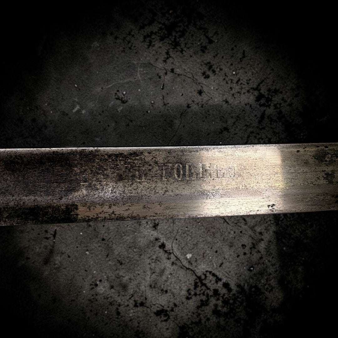 Este Sable es una oportunidad para incorporar a tu colección una pieza con identidad, fuerza visual y memoria histórica.