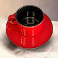 Además, su composición lo hace especialmente interesante: disponer de 11 tazas y 11 platos junto con cafetera, azucarero y leche
