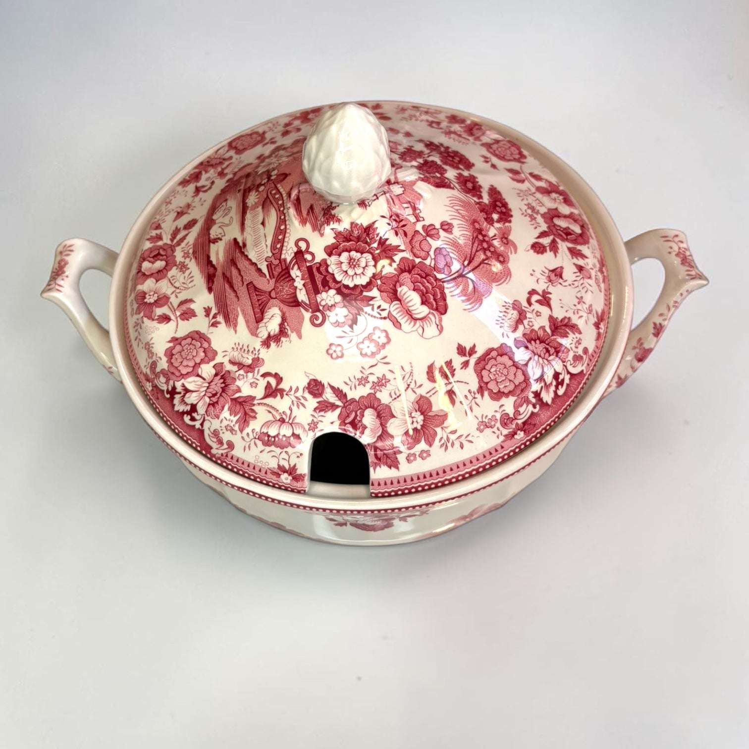 Vajilla antigua de porcelana roja y crema con escena y flores, decorativa para hogar