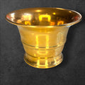 Disponible en www.cositasantiguas.es, es una oportunidad perfecta para incorporar a tu hogar un objeto con historia, tradición y belleza.