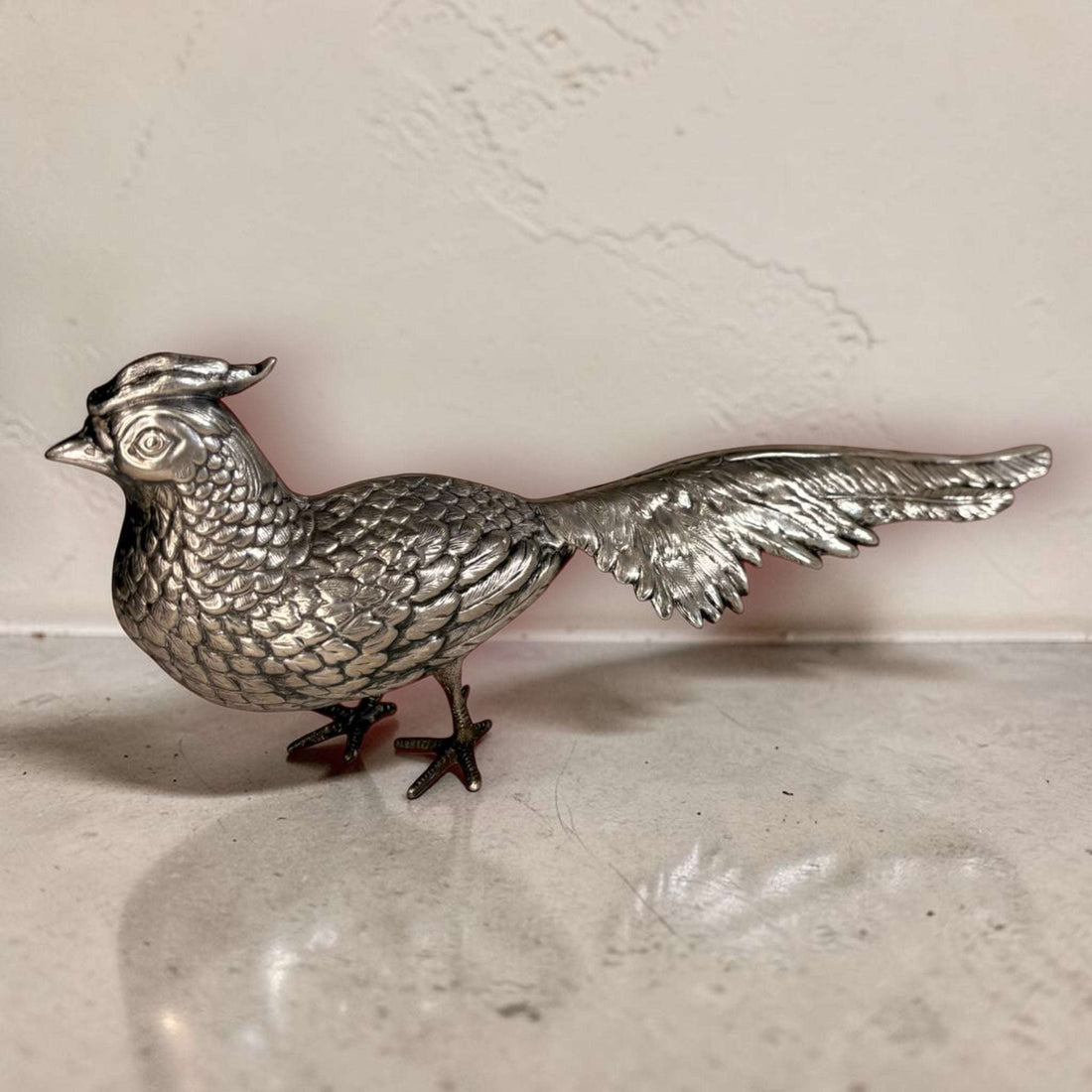 Estos Faisanes no son simples figuras decorativas: son piezas que aportan vida visual al espacio. 