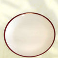 Jarra de porcelana española con filo dorado