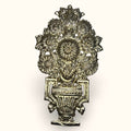 Para compradores de Portugal, esta pareja de apliques de parede en metal prateado resulta ideal como iluminação decorativa con valor estético.