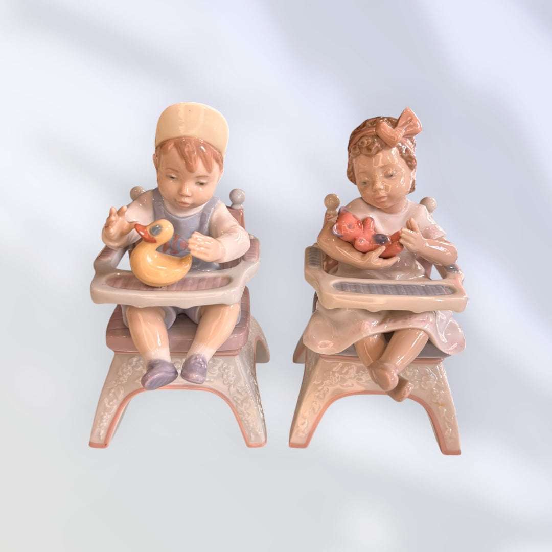 Su función original es ornamental y coleccionista: figuras pensadas para decorar vitrinas, dormitorios infantiles, aparadores, estanterías o espacios familiares con un toque emotivo.