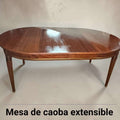 La Mesa destaca por su equilibrio entre practicidad y valor decorativo: no es solo un mueble funcional, es una pieza con personalidad, perfecta para crear un comedor distinguido, clásico y acogedor.
