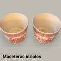 Comprar este cenicero es añadir un pequeño acento plateado con personalidad, historia visual y encanto atemporal.