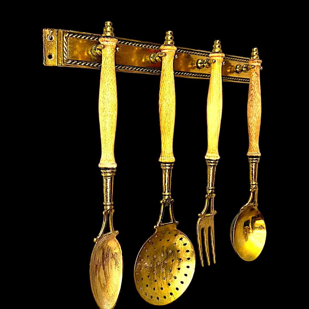 Este Set de cocina destaca por su composición equilibrada y muy visual. 