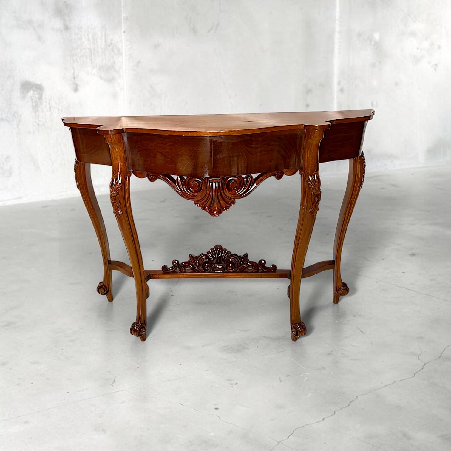 Consola isabelina de caoba tallada para el recibidor - Cositas Antiguas – La Guadaña, Anticuarios Online en Jerez , vender antigüedades, muebles antiguos