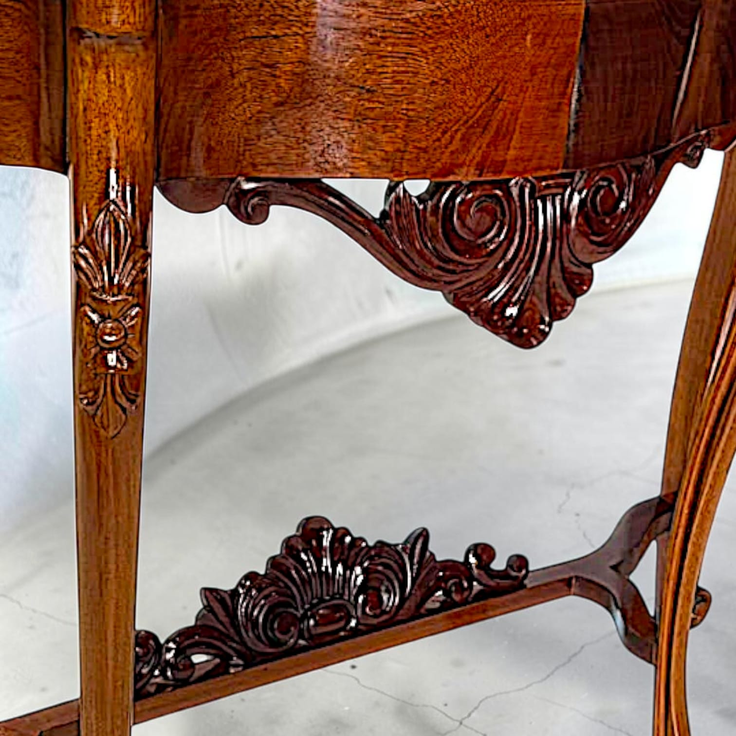 Consola isabelina de caoba tallada para el recibidor - Cositas Antiguas – La Guadaña, Anticuarios Online en Jerez , vender antigüedades, muebles antiguos