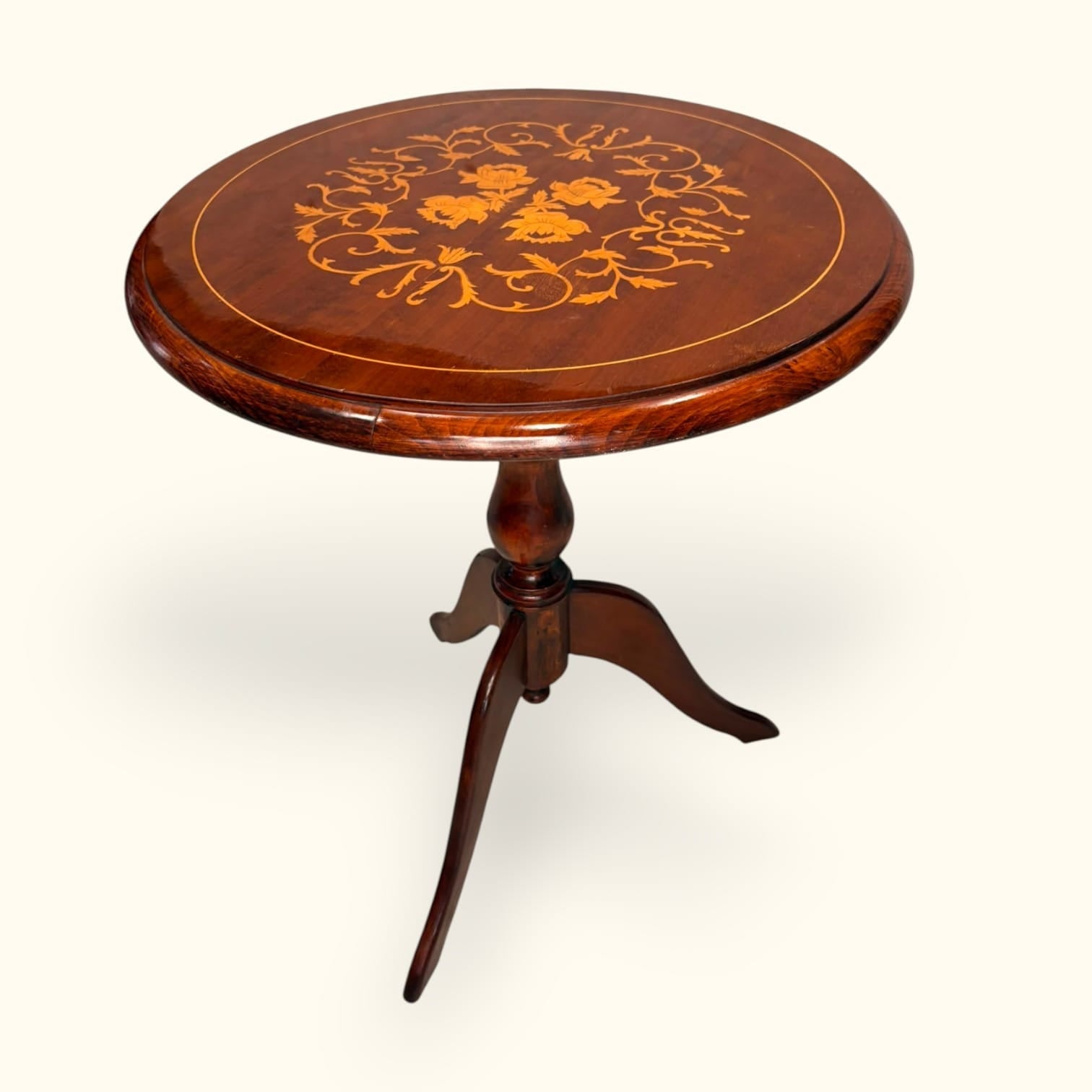 Mesa velador de caoba con taracea floral en la tapa - Cositas Antiguas – La Guadaña, Anticuarios Online en Jerez , vender ant