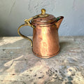 Cafetera antigua de cobre martilleado con tapa - Cositas Antiguas – La Guadaña, Anticuarios Online en Jerez , vender antigüedades, muebles antiguos