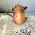 Cafetera antigua de cobre martilleado con tapa - Cositas Antiguas – La Guadaña, Anticuarios Online en Jerez , vender antigüedades, muebles antiguos