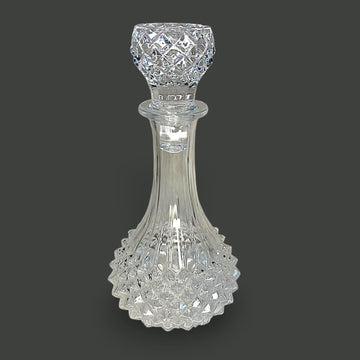  Este decantador de cristal tallado no necesita quedar relegado a una vitrina.