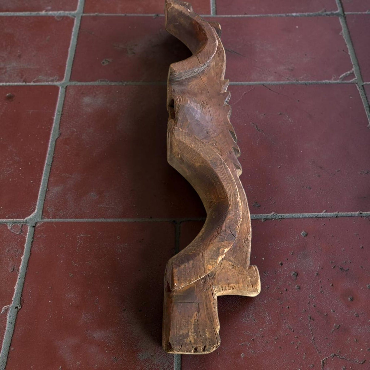 acompañarse de arados, horcas, azadas y otras herramientas tradicionales para formar una composición dedicada a los a