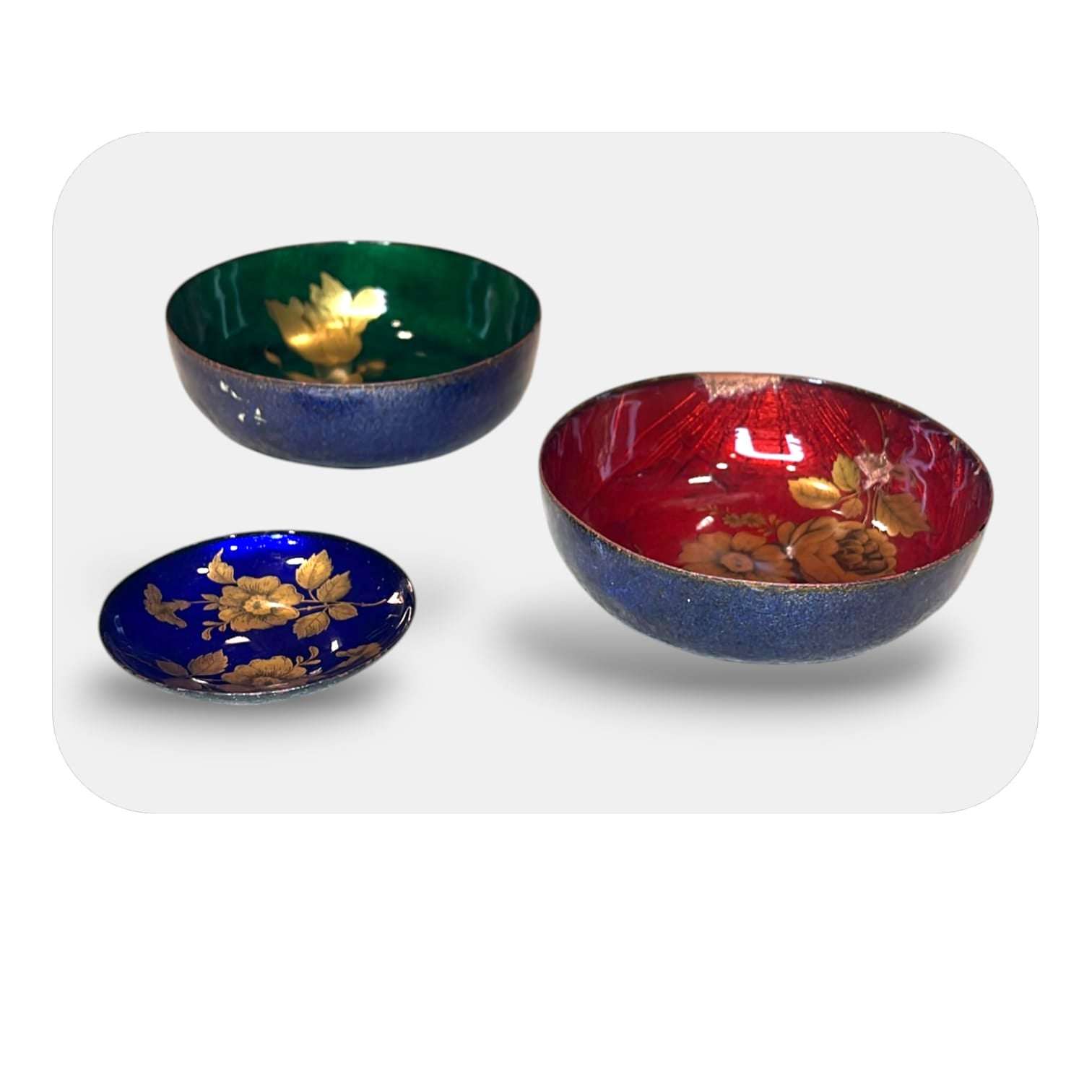 Es una opción excelente para regalar, coleccionar o elevar una decoración con una pieza nueva para tu casa en el sentido emocional: nueva en tu colección, nueva en tu estilo, nueva en la forma de mirar lo antiguo. 