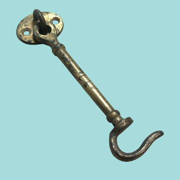 Aldabilla de metal para puertas o pared con estilo clásico