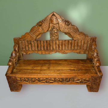 Banco de madera asiática tallada estilo balinés vista frontal
