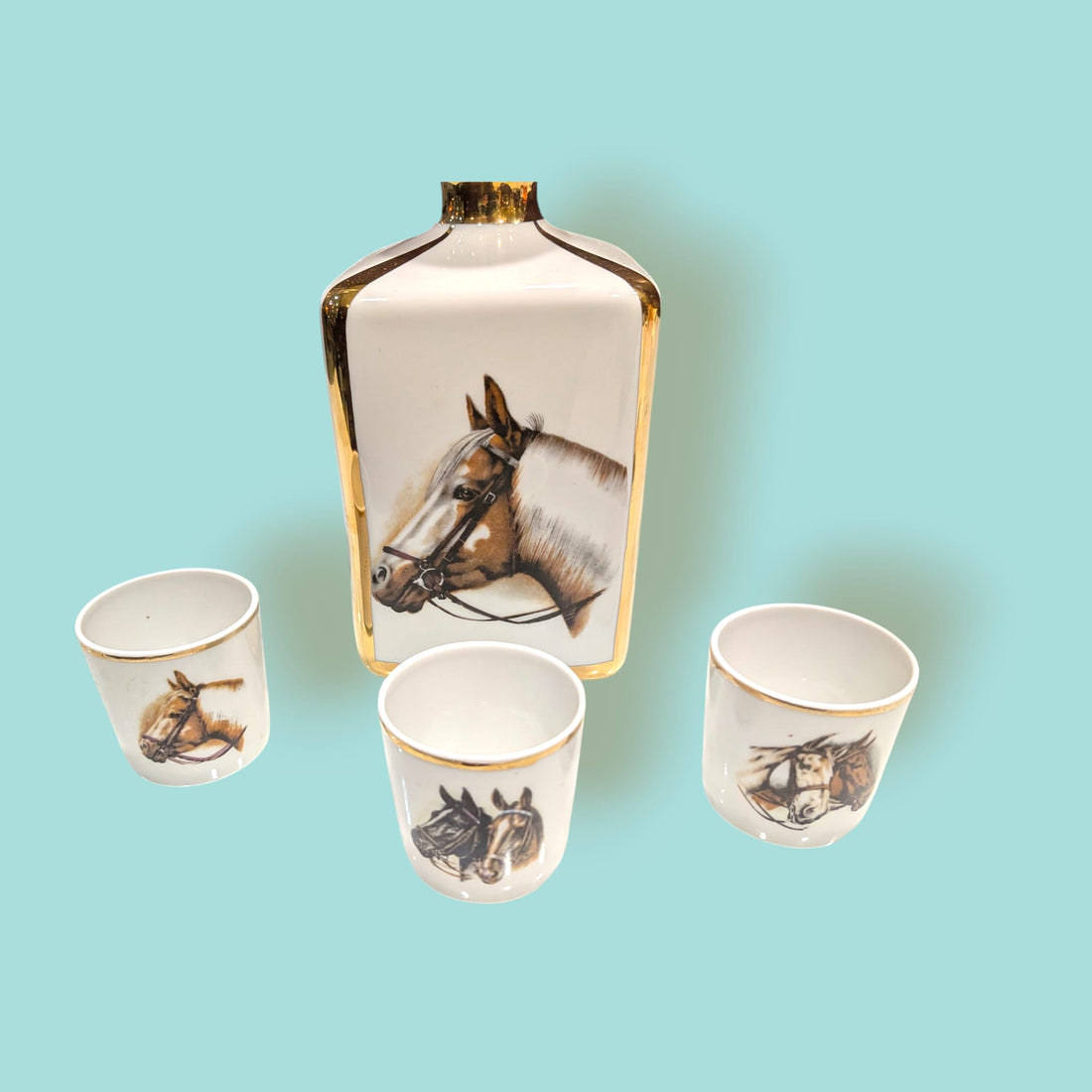 Licorera y vasos vintage de porcelana | Motivos ecuestres