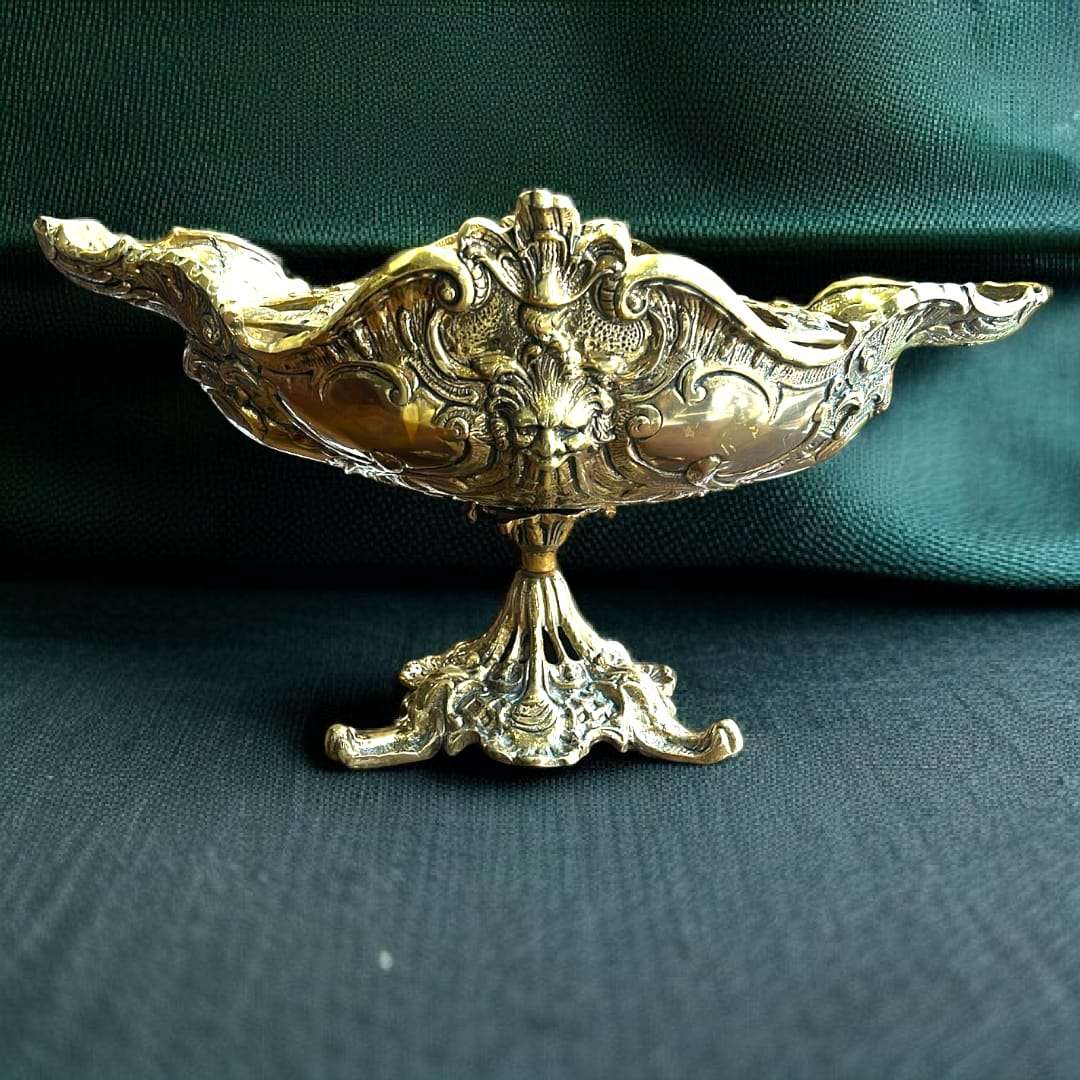 Peana decorativa del Centro Floral de Bronce