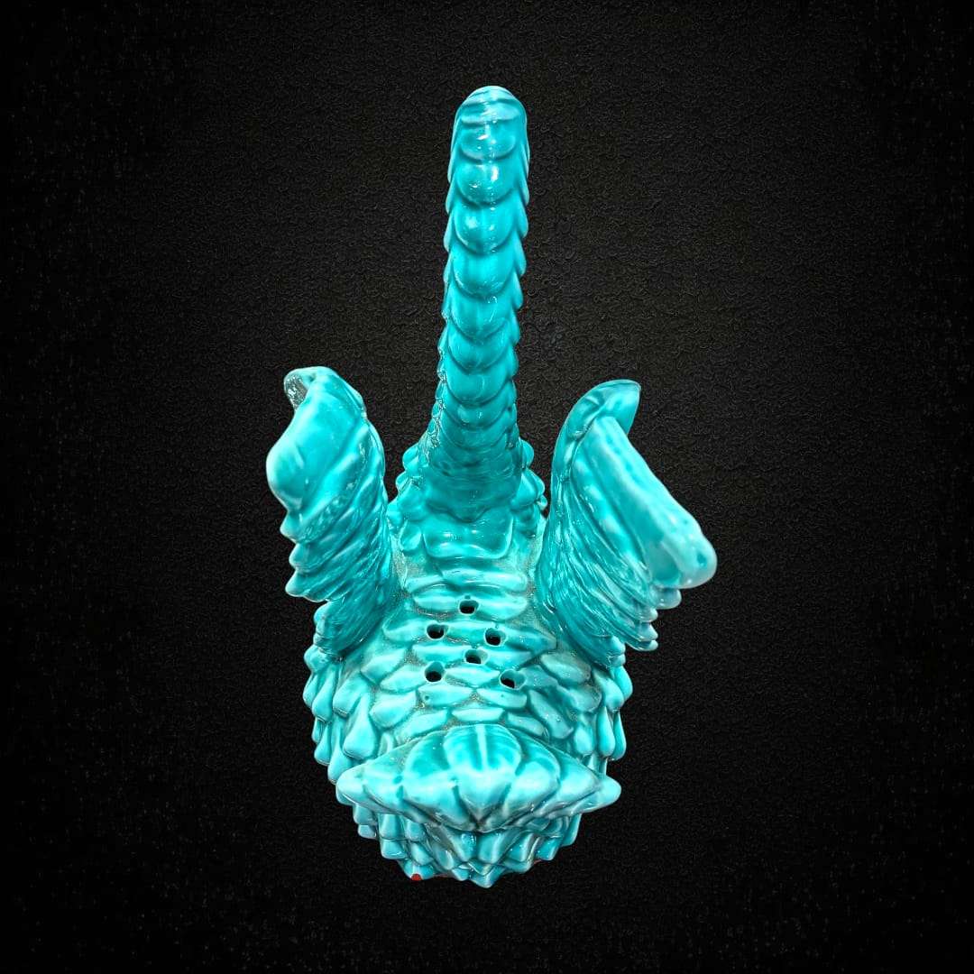 Florero Cisne Manises en cerámica azul celeste con acabado esmaltado brillante y diseño detallado. Decoración vintage ideal para el hogar.