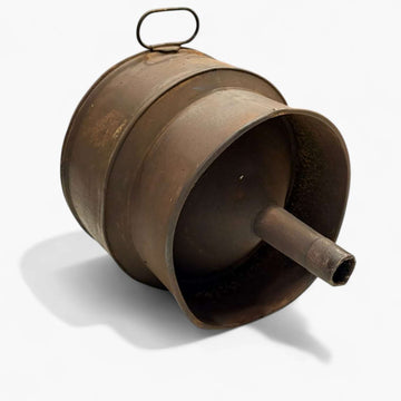 Este embudo destaca por detalles que no se ven hoy en herramientas modernas.
