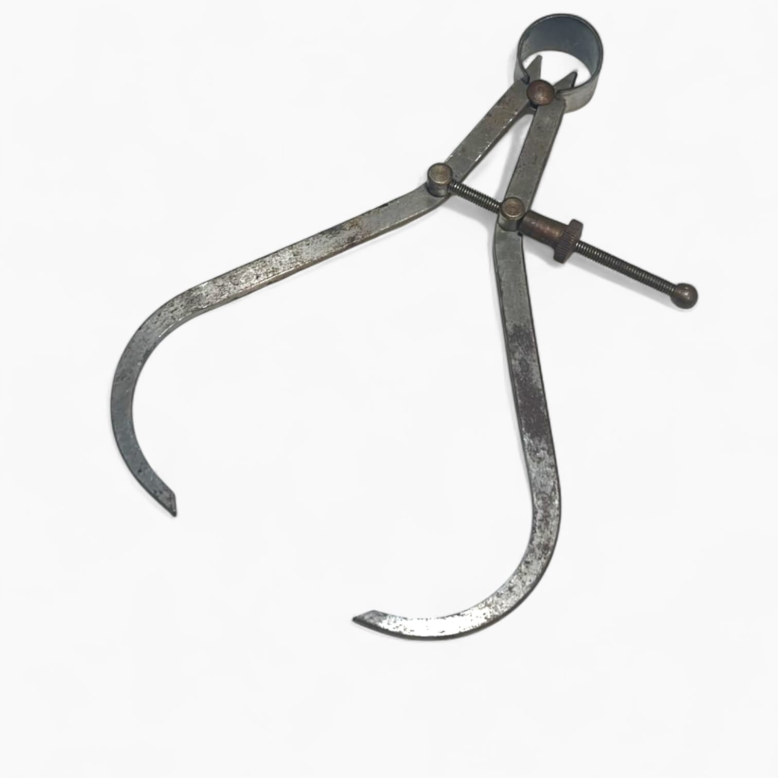 Vista lateral de galga metálica vintage para diámetros.