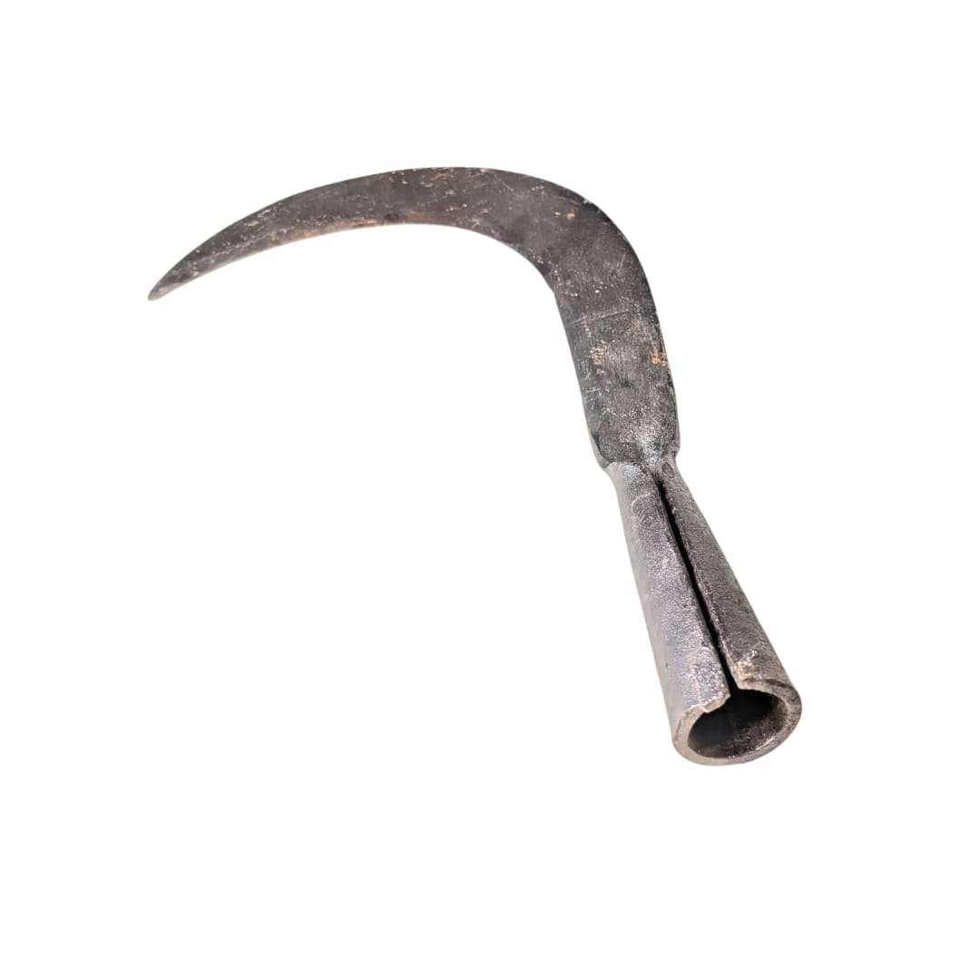 Podón antiguo para limpieza de árboles, calidad excepcional, pieza de hierro forjado con diseño curvo ideal para decoración rústica.