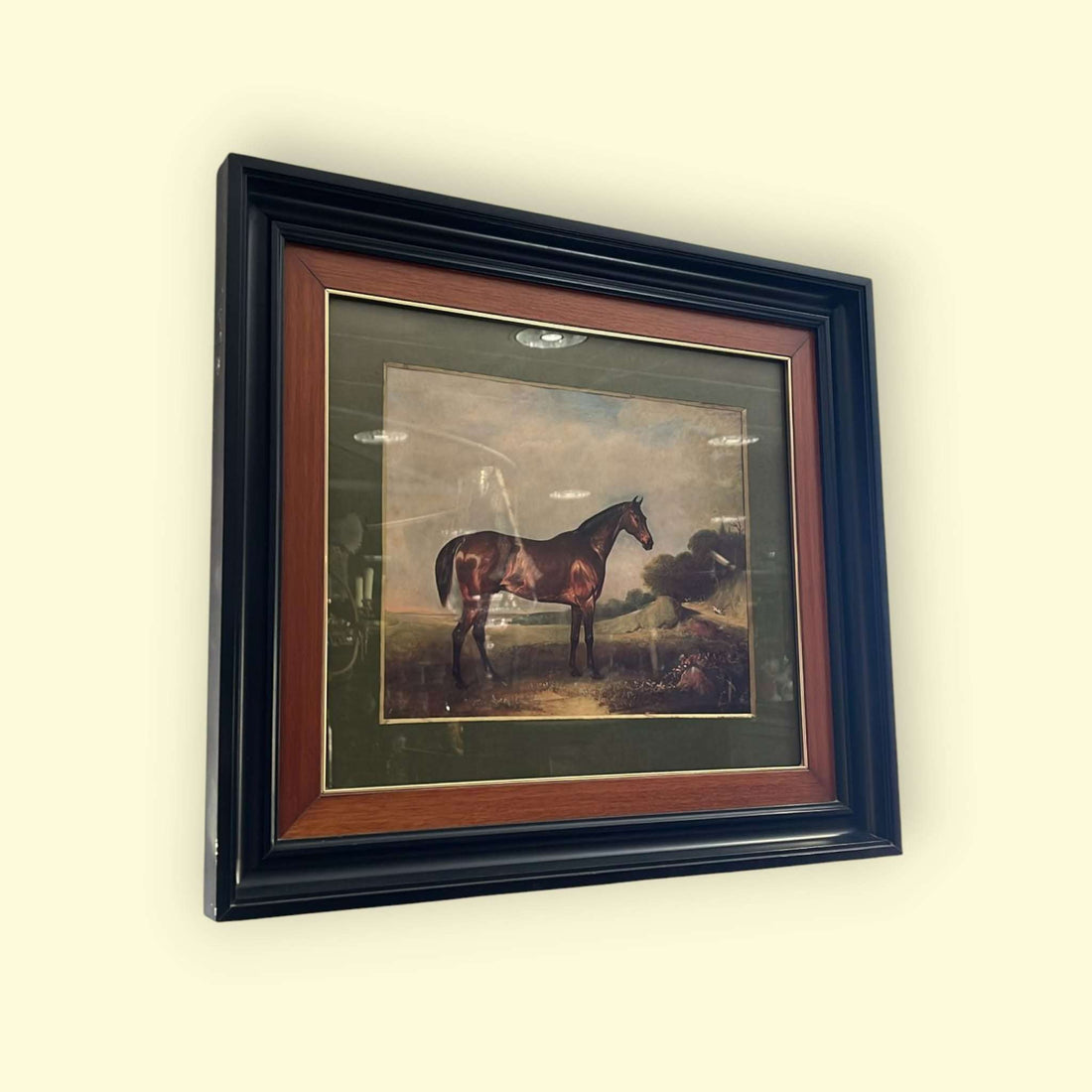 La lámina de caballo es una representación artística que rinde homenaje a la majestuosidad del mundo ecuestre. 