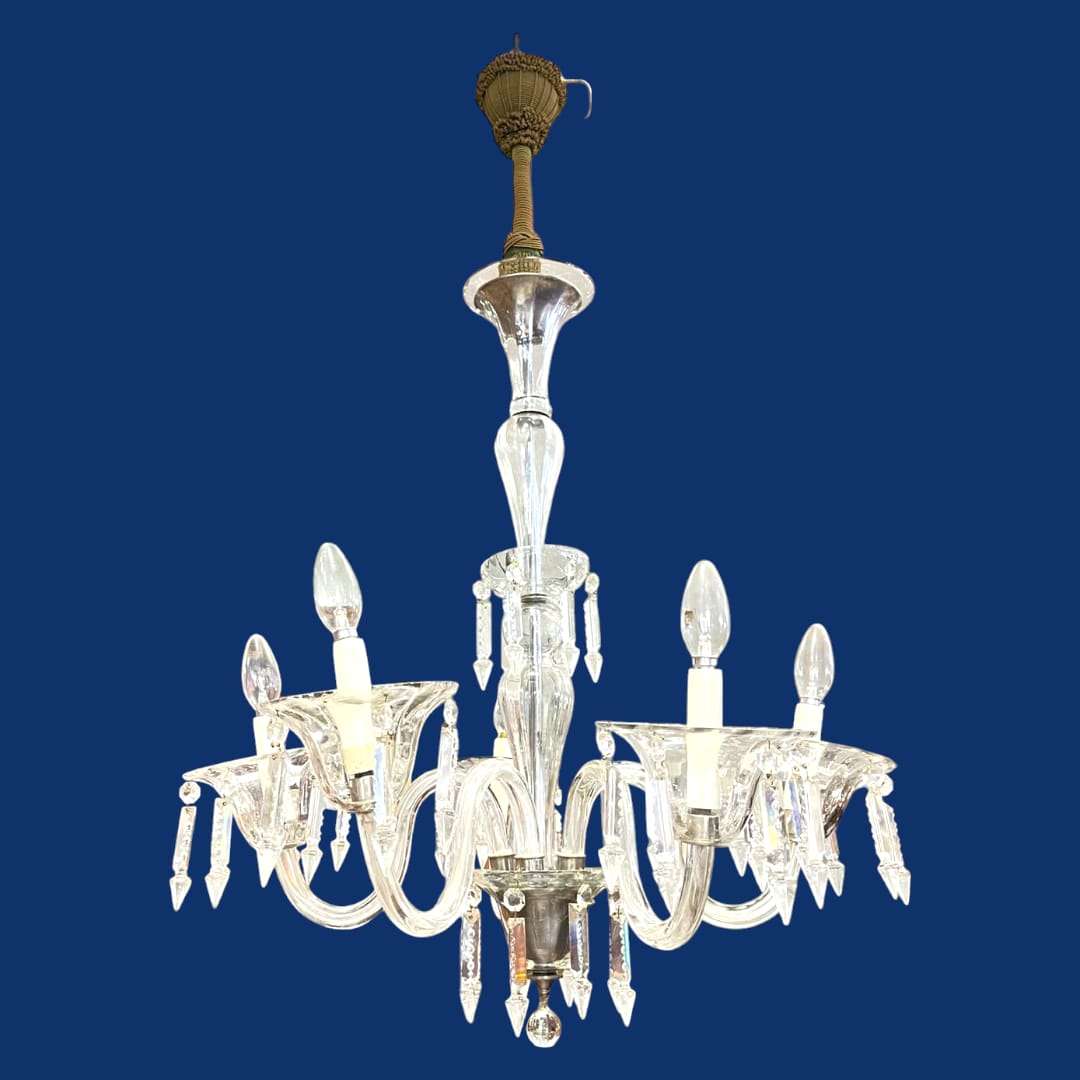 Lámpara de techo de cristal con 5 brazos vista frontal.