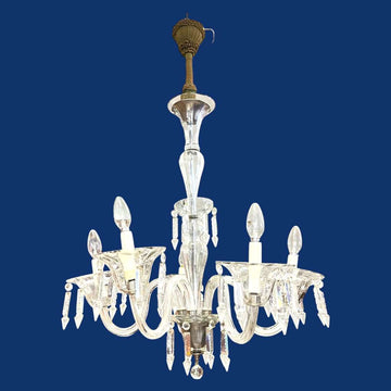 Lámpara de techo de cristal con 5 brazos vista frontal.