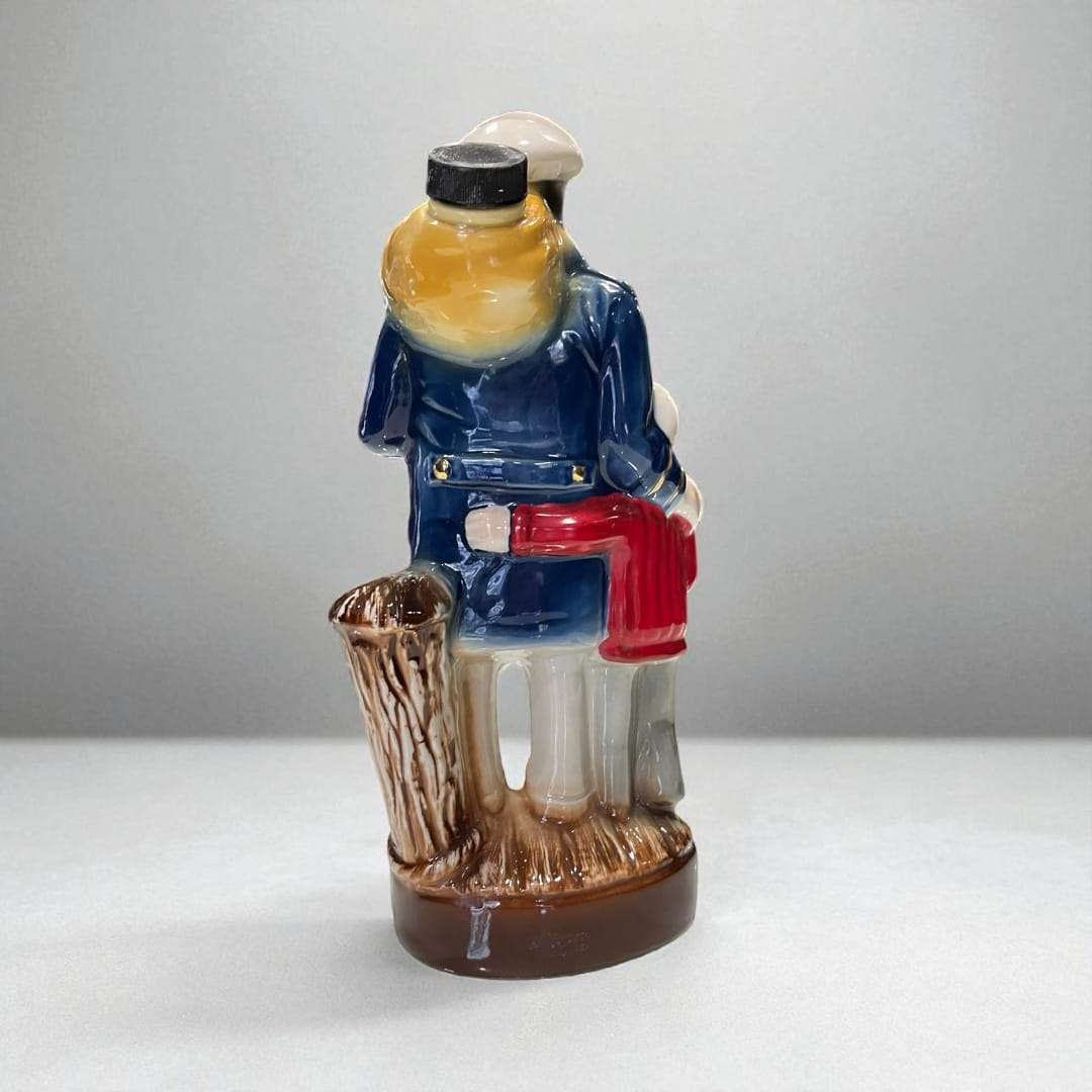 Jim Beam Sailor and Boy Decanter de cerámica, vista trasera con acabados esmaltados.