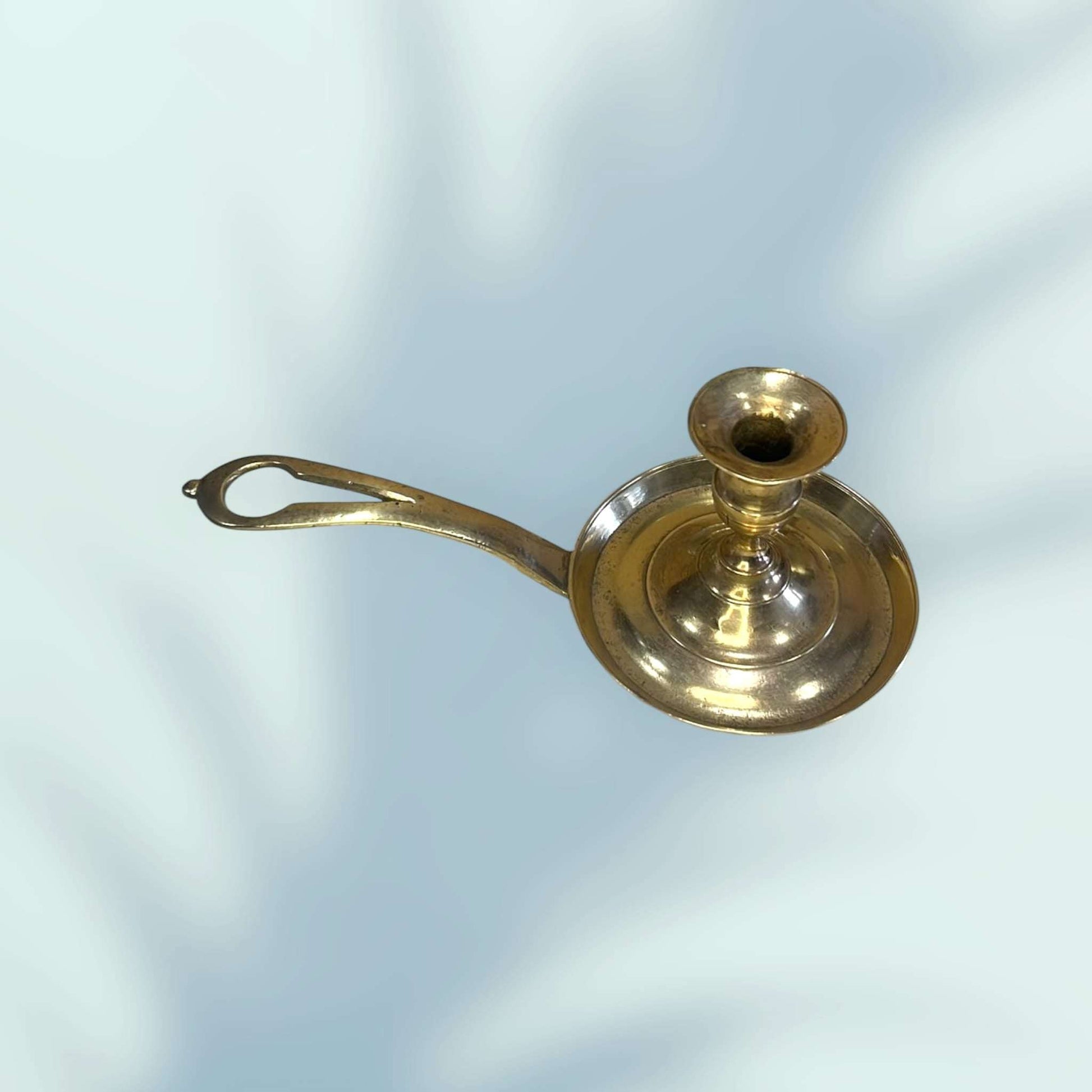 Mango ergonómico de palmatoria antigua de metal