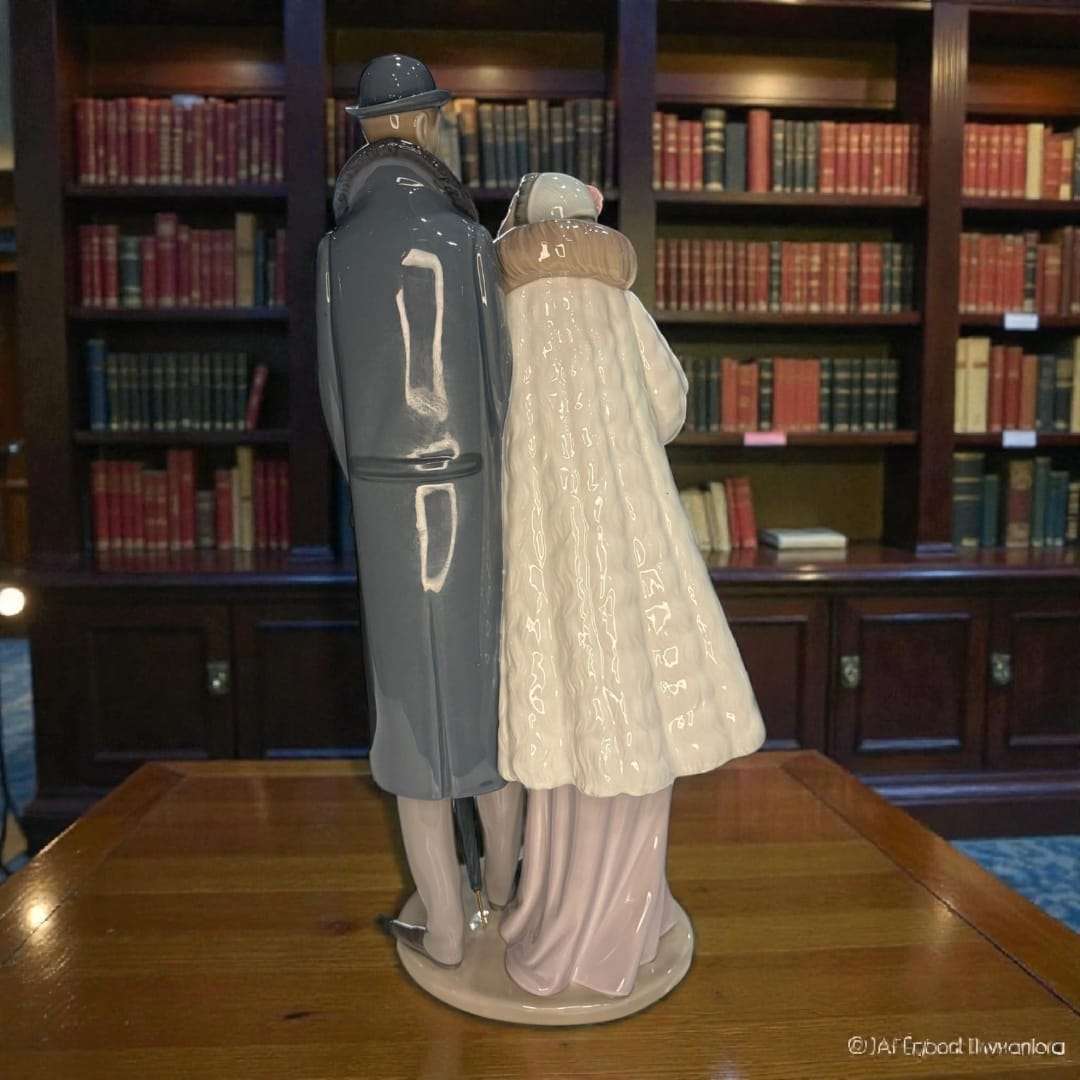  Cada gesto, pliegue y textura está trabajado con precisión, logrando una obra equilibrada, expresiva y refinada.